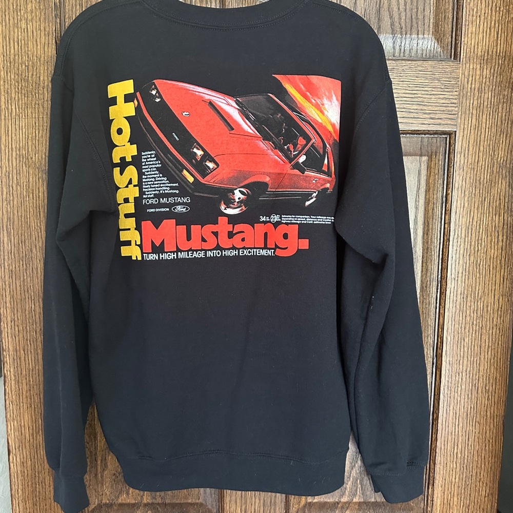 Black FORD mustang sweatshirt